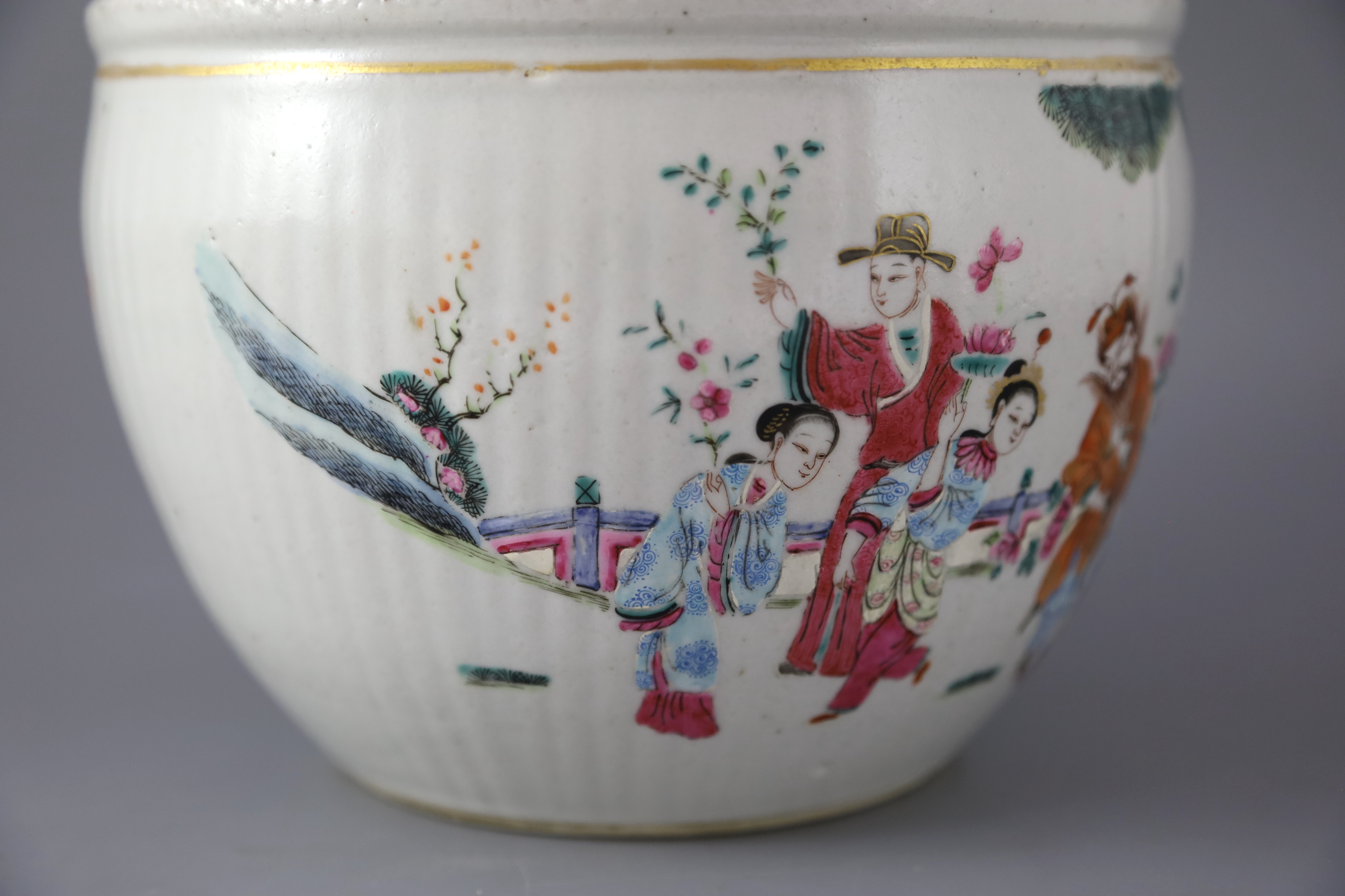 A Chinese famille rose immortals jardiniere, 19th century, 22cm diameter